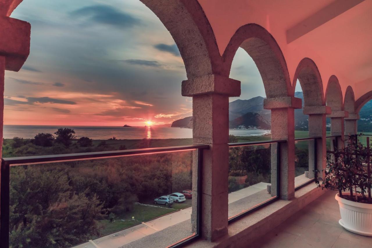 MonteBay villa Budva Extérieur photo